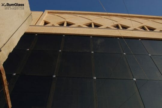نمای اسپایدر در سیستم کلمپ- آلومینیوم شیششه تهران